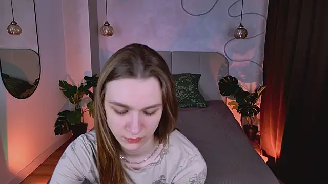 Snapshot of PollyMayer chatting on March 31, 9:04 pm PollyMayer online show from March 31, 9:04 pm