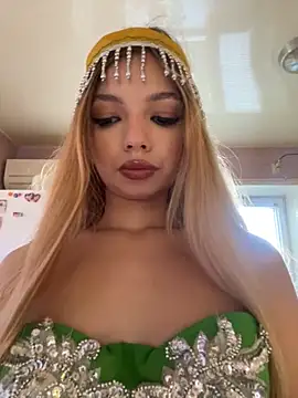  Siennaaa  online show from November 3, 12:06 pm