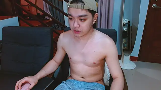 Snapshot of JayKarLo chatting on October 30, 1:23 pm JayKarLo online show from October 30, 1:23 pm