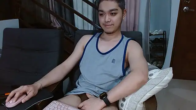 Snapshot of JayKarLo chatting on January 10, 10:39 am JayKarLo online show from January 10, 10:39 am