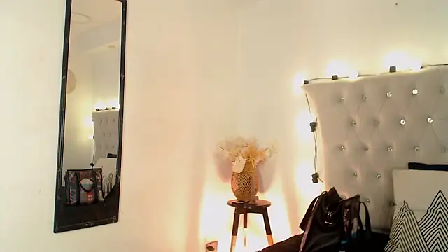 Snapshot of GloryShine chatting on January 15, 12:54 pm GloryShine online show from January 15, 12:54 pm