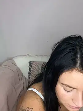 LolaReaX online show from December 23, 8:23 am