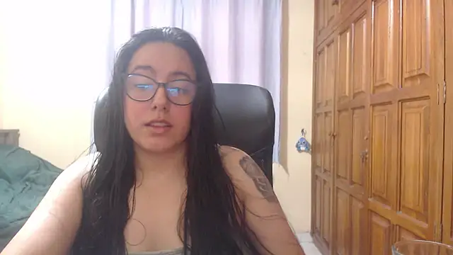 Venus cat  online show from February 1, 10:41 pm