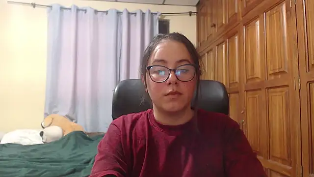 Venus cat  online show from February 13, 12:28 am