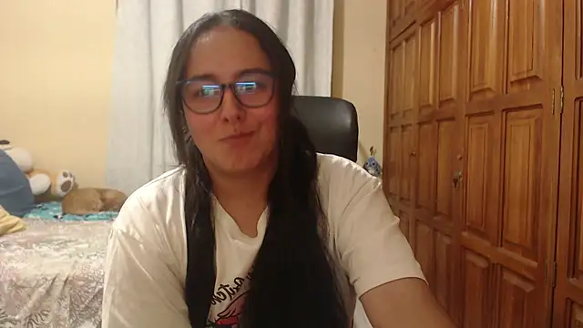 Venus cat  online show from March 8, 3:43 am