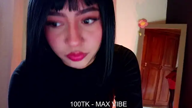 emma web  online show from March 11, 5:30 pm