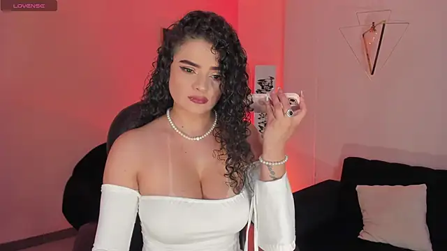 KylieJenkins online show from March 28, 12:16 pm