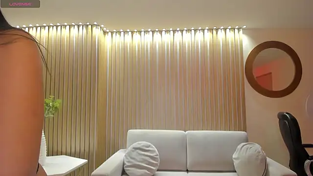 Snapshot of NatalieLewis chatting on May 20, 12:00 pm NatalieLewis online show from May 20, 12:00 pm