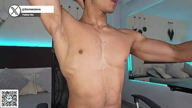 DanteeStone online show from March 3, 8:15 pm