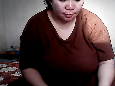 Snapshot of HornyPussie69 chatting on December 3, 11:03 pm HornyPussie69 online show from December 3, 11:03 pm