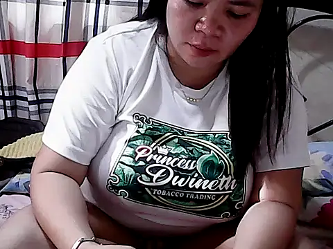 Snapshot of HornyPussie69 chatting on March 1, 11:51 pm HornyPussie69 online show from March 1, 11:51 pm