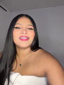 Snapshot of sarafox_10 chatting on November 4, 11:15 pm sarafox 10 online show from November 4, 11:15 pm