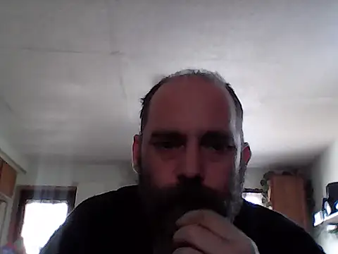 Snapshot of crazyheratic8 chatting on February 23, 9:34 pm crazyheratic8 online show from February 23, 9:34 pm