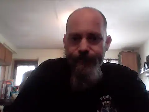 Snapshot of crazyheratic8 chatting on March 15, 8:48 pm crazyheratic8 online show from March 15, 8:48 pm