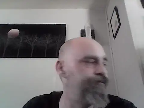 Snapshot of crazyheratic8 chatting on April 30, 7:53 pm crazyheratic8 online show from April 30, 7:53 pm