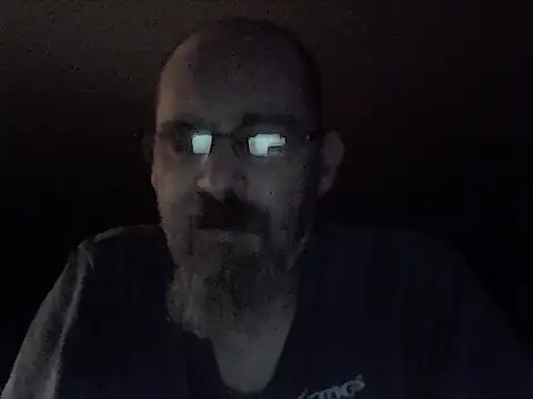 Snapshot of crazyheratic8 chatting on July 12, 2:35 am crazyheratic8 online show from July 12, 2:35 am