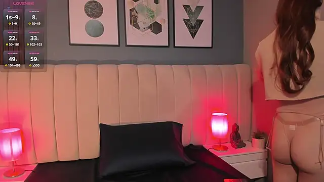 DaimondPink online show from October 15, 4:01 am