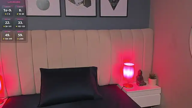 DaimondPink online show from October 18, 3:42 am