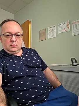 Snapshot of Iceman69696 chatting on April 30, 1:39 pm Iceman69696 online show from April 30, 1:39 pm