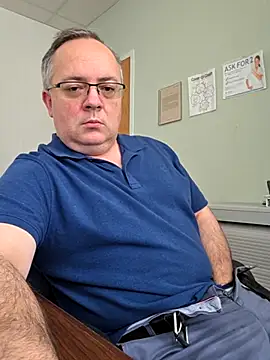 Snapshot of Iceman69696 chatting on May 11, 4:37 pm Iceman69696 online show from May 11, 4:37 pm