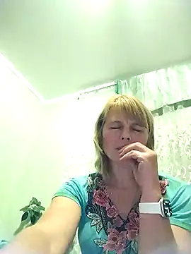 Snapshot of Masha412111 chatting on October 6, 8:39 pm Masha412111 online show from October 6, 8:39 pm