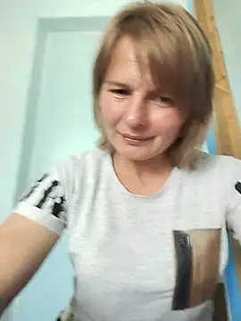 Snapshot of Masha412111 chatting on May 26, 8:43 am Masha412111 online show from May 26, 8:43 am