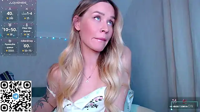 Snapshot of Anita_Delicious chatting on February 18, 10:50 pm Anita Delicious online show from February 18, 10:50 pm