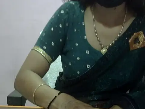Laila Cute online show from March 25, 3:51 pm