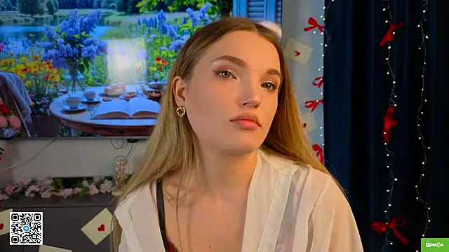 JulieLupo online show from March 4, 6:08 am