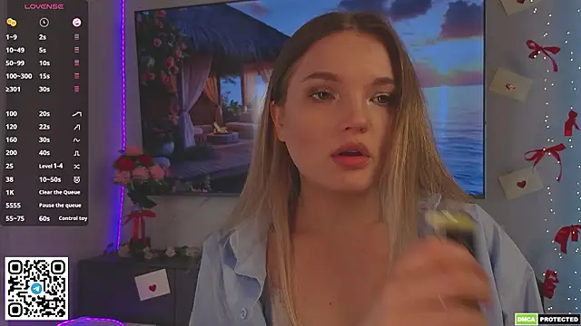 JulieLupo online show from March 26, 6:19 am