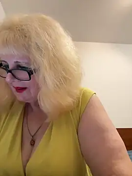 BoloshkaBlonda online show from October 22, 7:57 pm