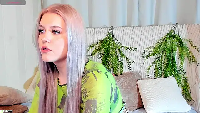 Malisha kiss online show from October 28, 9:46 am