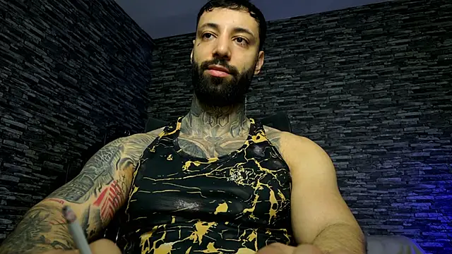 MasculineGuy99 online show from April 3, 12:52 am