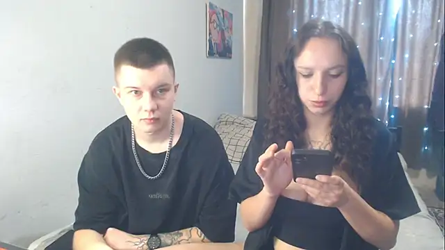 Snapshot of Mark_and_Wendy chatting on May 9, 6:18 am Mark and Wendy online show from May 9, 6:18 am