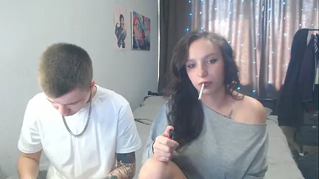 Snapshot of Mark_and_Wendy chatting on May 20, 7:47 am Mark and Wendy online show from May 20, 7:47 am