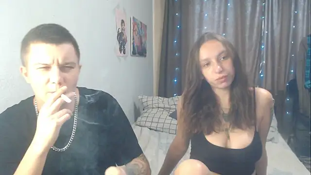Snapshot of Mark_and_Wendy chatting on July 18, 10:52 am Mark and Wendy online show from July 18, 10:52 am