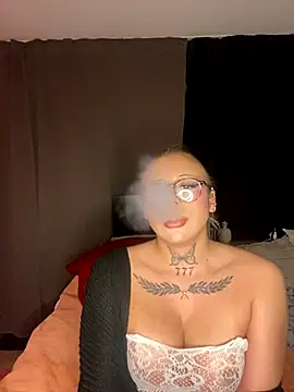 Kimberly-sweety online show from December 5, 9:00 pm