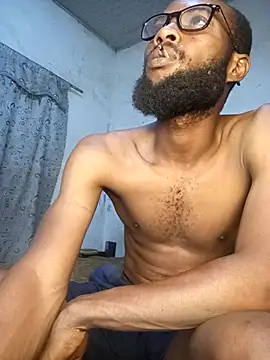 Snapshot of FreakyKaigrey chatting on February 5, 5:56 am FreakyKaigrey online show from February 5, 5:56 am