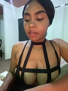 Snapshot of Itanydiorr chatting on October 30, 12:12 am Itanydiorr online show from October 30, 12:12 am