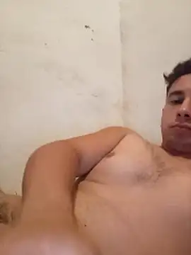 Snapshot of joaquin2224 chatting on February 17, 2:30 am joaquin2224 online show from February 17, 2:30 am