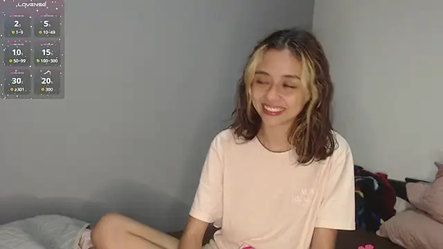 Snapshot of Brissazane chatting on October 5, 4:11 am Brissazane online show from October 5, 4:11 am