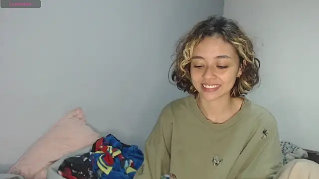 Snapshot of Brissazane chatting on November 1, 10:28 am Brissazane online show from November 1, 10:28 am