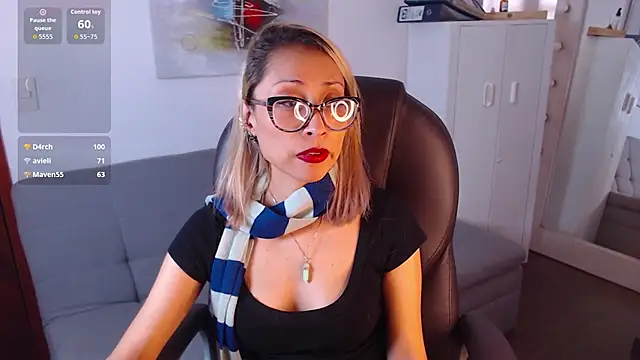 alexia james  online show from March 27, 9:03 pm