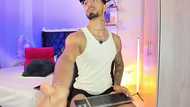 Snapshot of _Duriel chatting on March 2, 7:43 pm Duriel online show from March 2, 7:43 pm