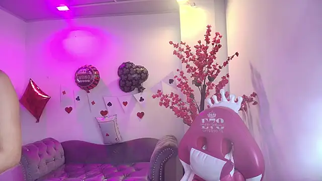 Summer miller online show from February 12, 11:38 am