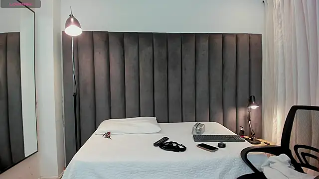 ivannagates online show from October 30, 6:19 pm