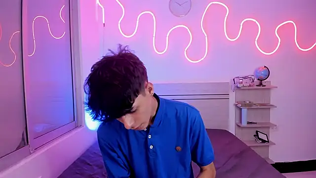 luccas ferreira online show from November 19, 6:52 pm