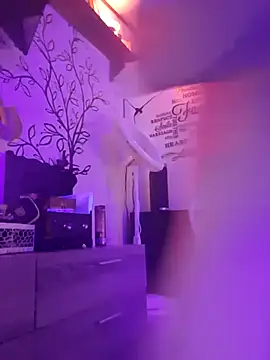 danielneal84 online show from February 24, 12:41 am