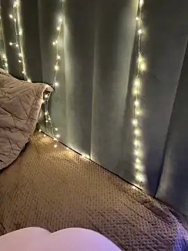 KellyMoors online show from February 11, 2:05 am