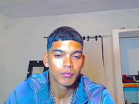 theMyke101 online show from May 10, 4:17 am